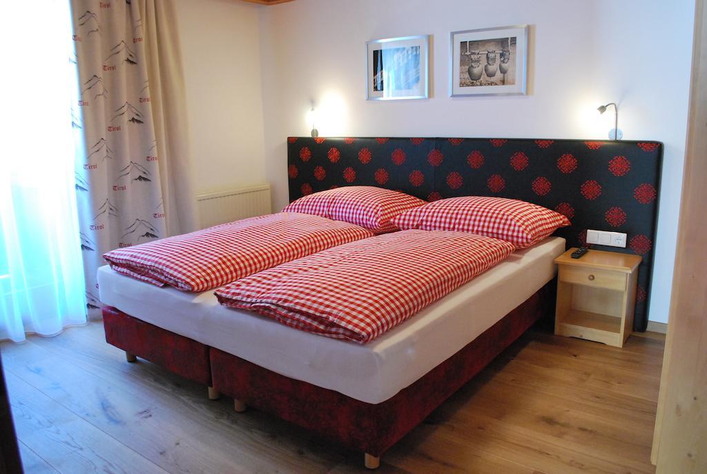 Hotel Gästehaus Einödberg Mittersill Zimmer foto